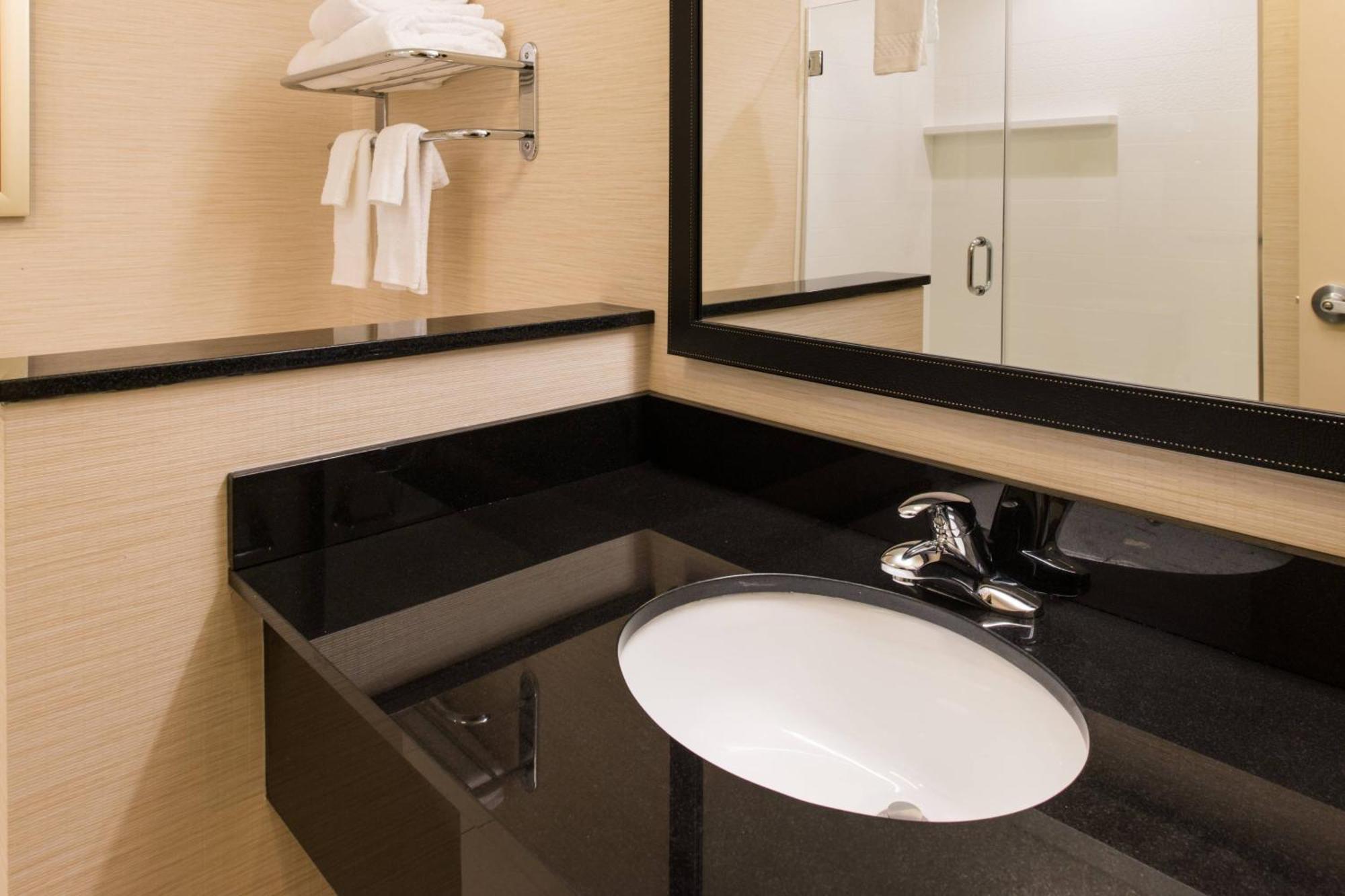 Fairfield & By Marriott Hotel 3*